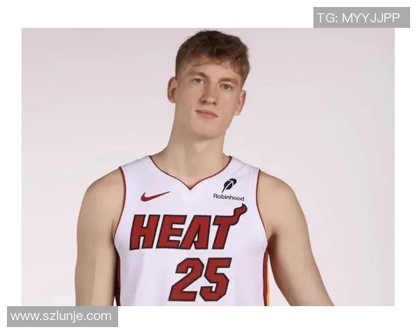 本赛季新秀三分命中率榜前十：亚库契奥尼斯领跑